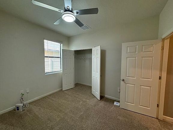 3rd image of 745 Acadia Ct SE