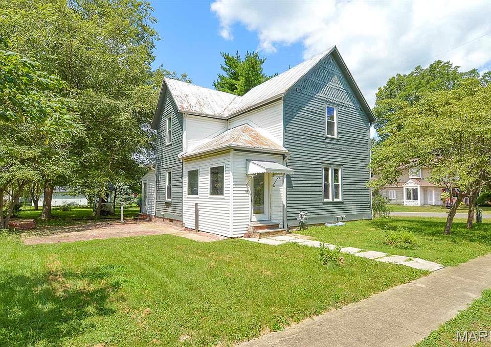 1st image of 213 Mill St