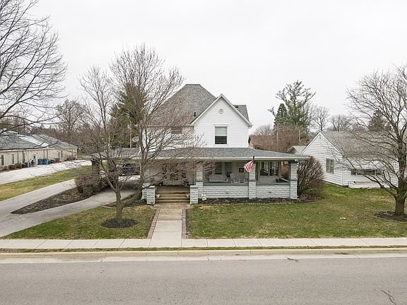 3rd image of 128 E Main St