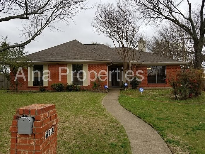 1st image of 813 Aspen Dr