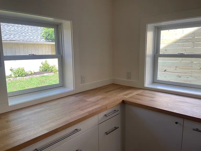 109 Marble Ave — Photo 8