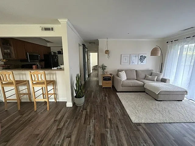 223 Enterprise Dr — Photo 1