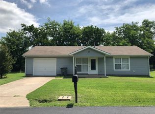 204 N Ward Ave, Wagoner, OK 74467