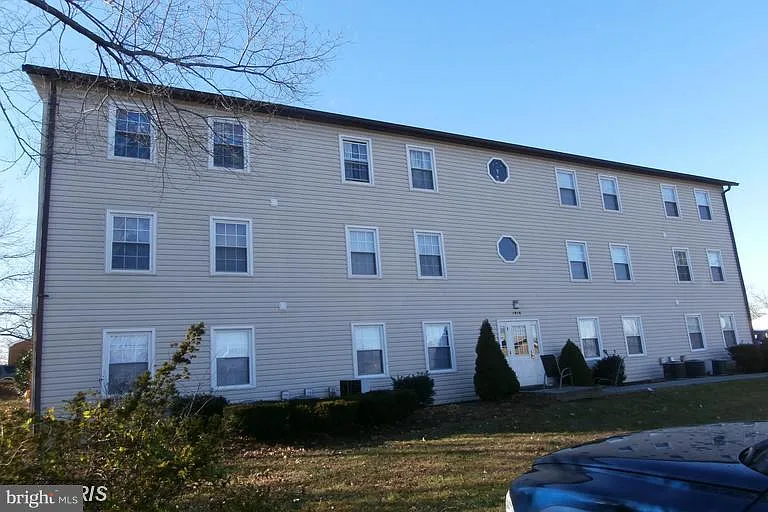 1416 N Shenandoah Ave #4 — Photo 1