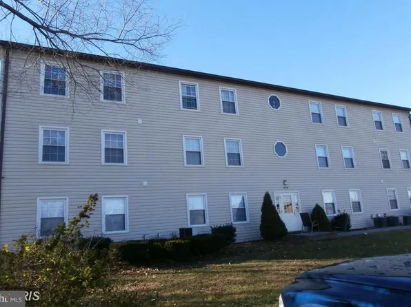 1416 N Shenandoah Ave APT 4, Front Royal, VA 22630