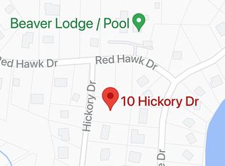 10 Hickory Dr, Lake Ariel, PA 18436