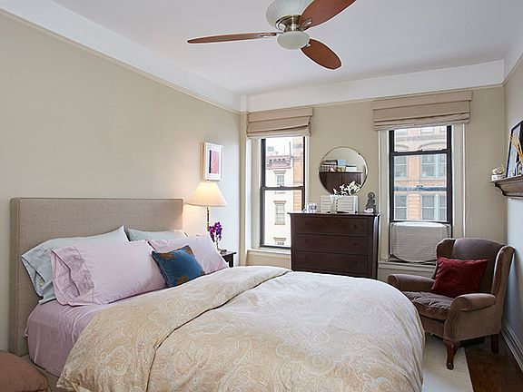 3rd image of 295 W 11th St APT 4C
