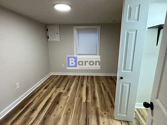 3rd image of 2304 Grant St
