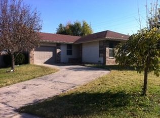 926 E Pythian St, Springfield, MO 65802