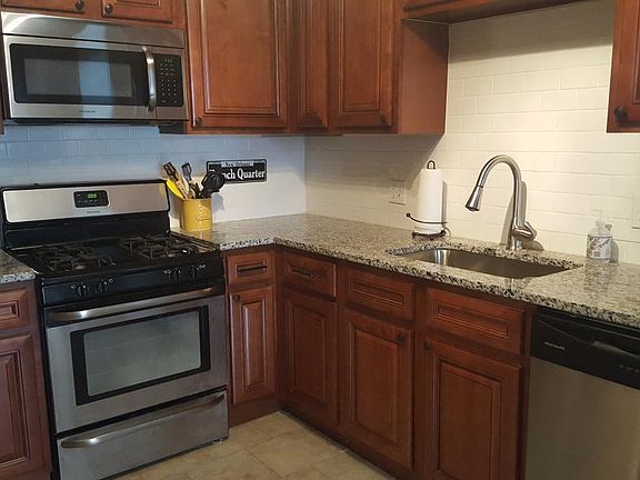 5th image of 4205 Laclede Ave #A