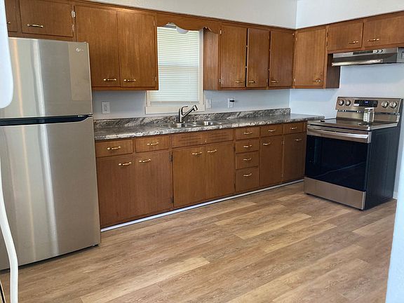 Main level Kitchen