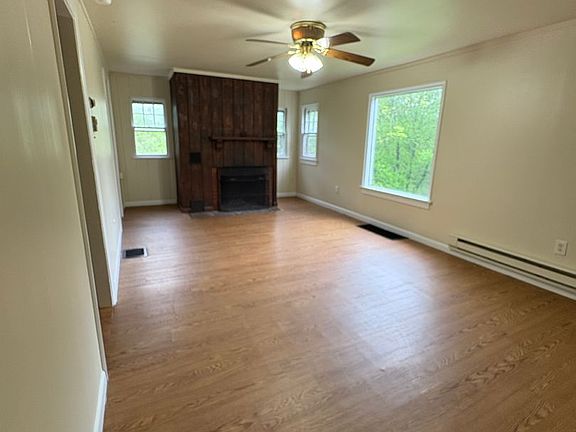 2nd image of 421 Zinc Ln #448