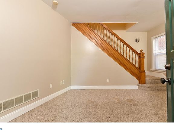 4th image of 120 W 13th St