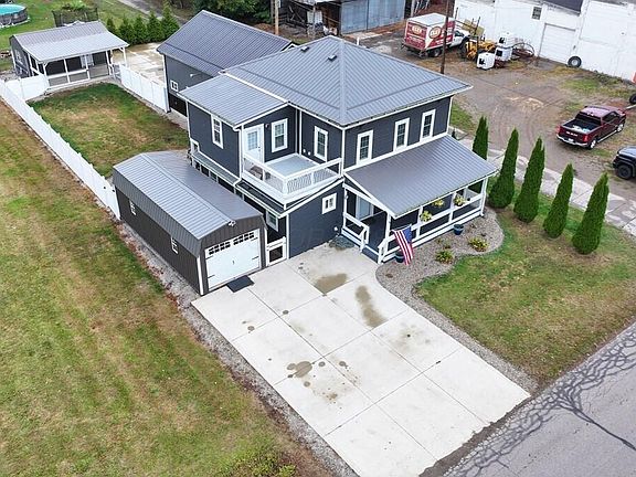 2nd image of 98 School St
