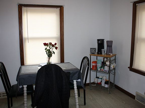 5th image of 723-725 Fairbanks St