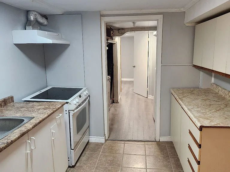 149 N Bonnington Ave #LOWER — Photo 2