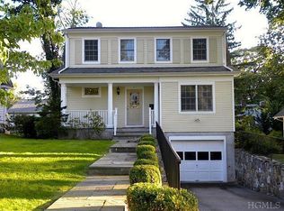 122 Brambach Rd, Scarsdale, NY 10583