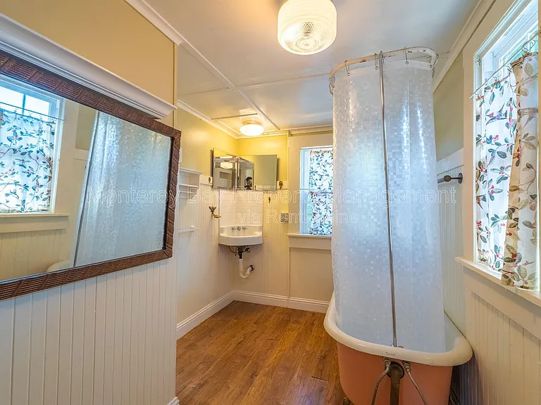 461 Reeside Ave — Photo 8