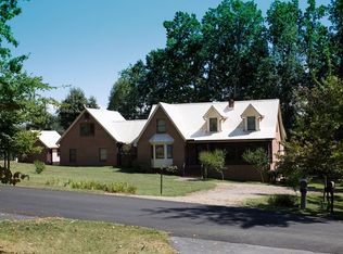 17232 Mary Lee Dr, Abingdon, VA 24210