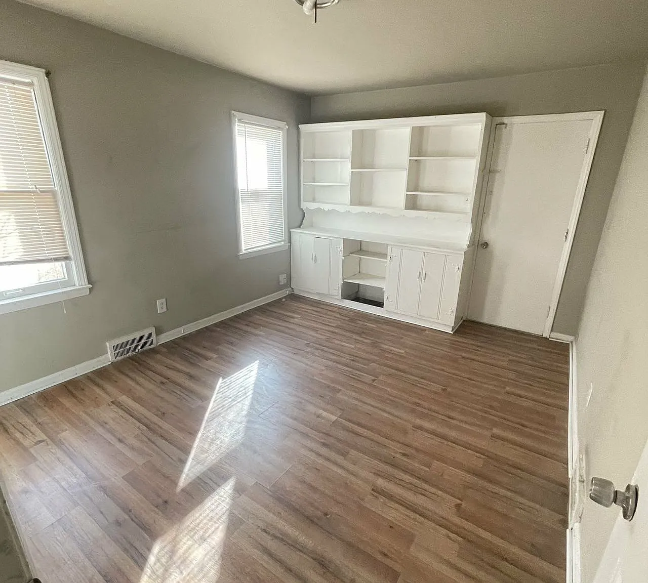 3 bed, 1264 sqft, $1,400 — Photo 4