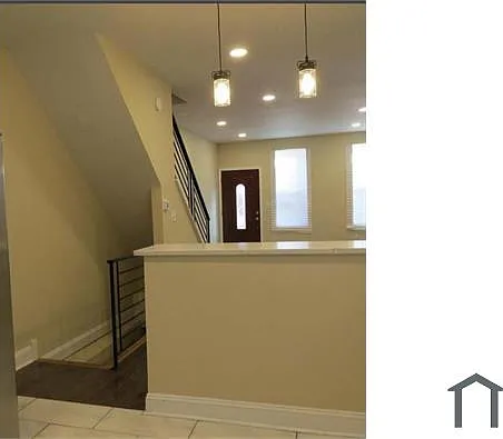 1323 W Wishart St — Photo 9
