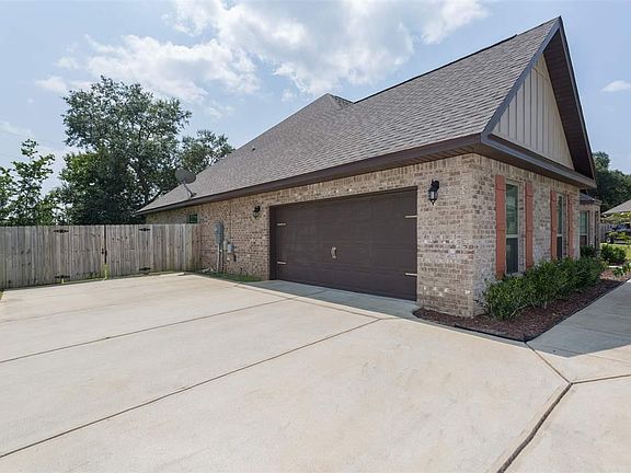 4th image of 4221 Essex Terrace Cres