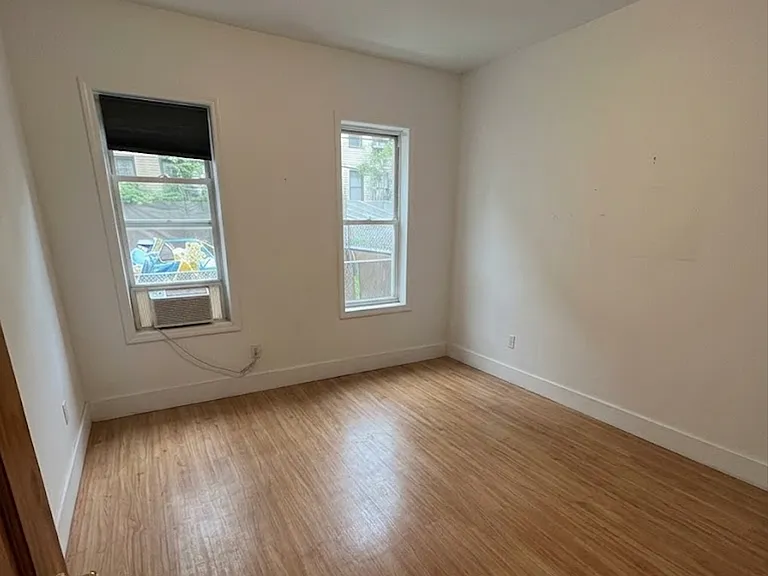 1348 Willoughby Ave #1R — Photo 3