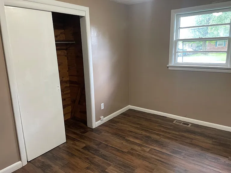 4035 Addison Ln — Photo 10