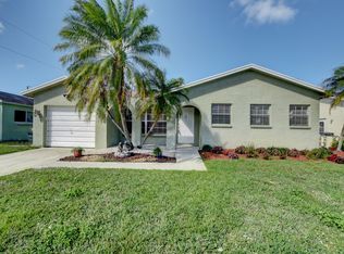 9067 SW 1st Rd, Boca Raton, FL 33428