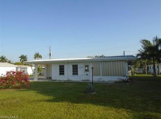 12120 Moss Dr, Fort Myers, FL 33908