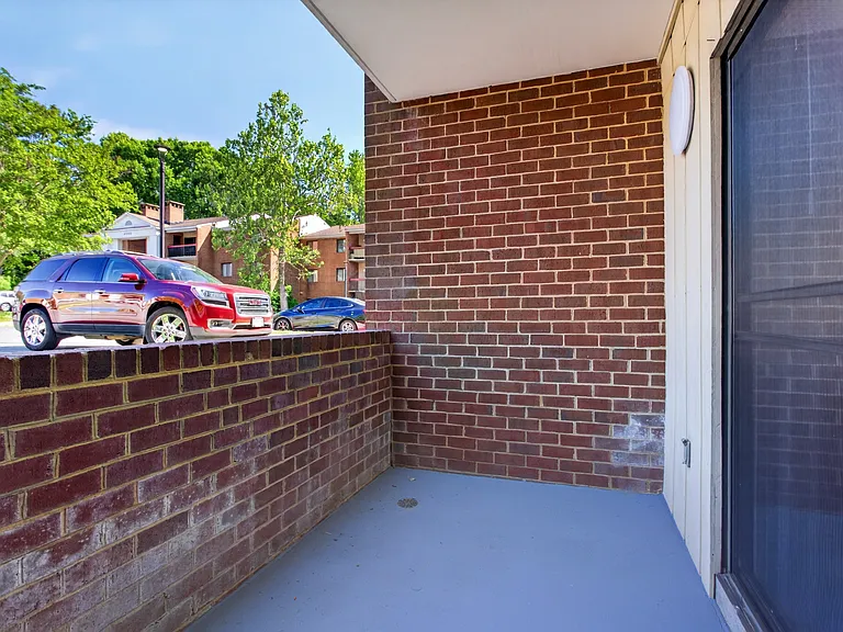 4008 Governors Sq #1 — Photo 18