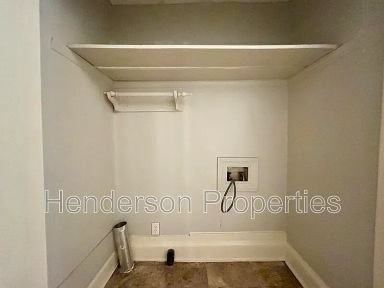 2549 Pinckney Ave — Photo 12