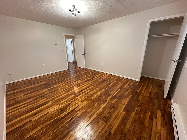 22 Lake St #5B — Photo 8