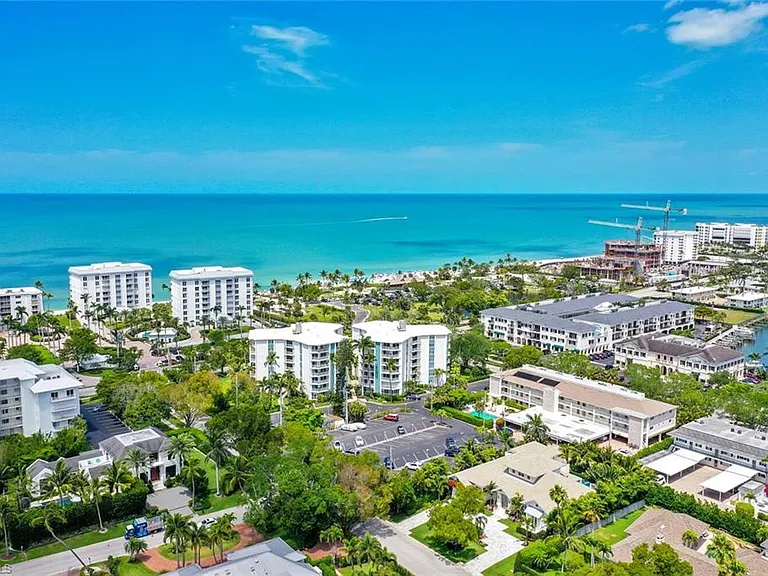 1300 Gulf Shore Blvd N #205 — Photo 1