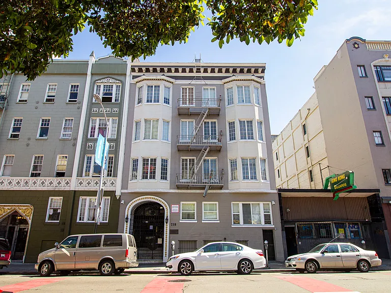 735 O'Farrell — Photo 10