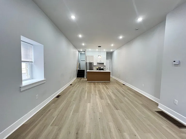 2945 Wharton St — Photo 6