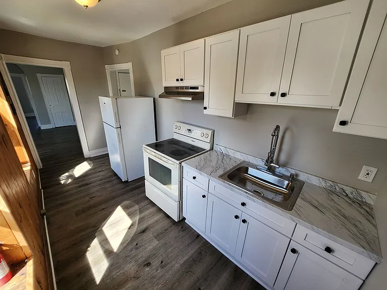 117 N Franklin St — Photo 1