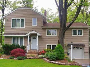 250 Woodfield Rd, Township Of Washington, NJ 07676