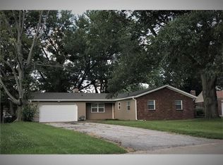 915 Chapel Hill Rd, Indianapolis, IN 46214