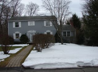 10 Wright Pl, Wilbraham, MA 01095