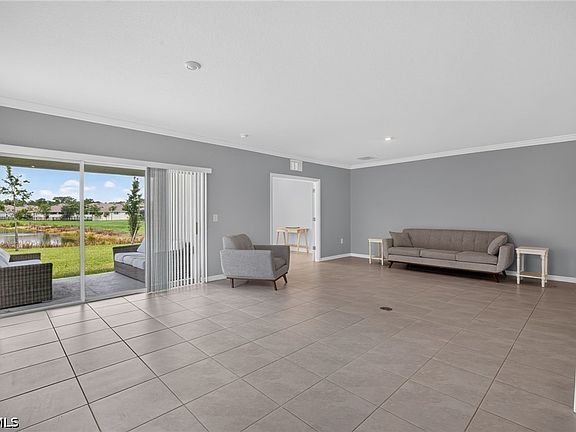 4th image of 8959 Cascade Price Cir