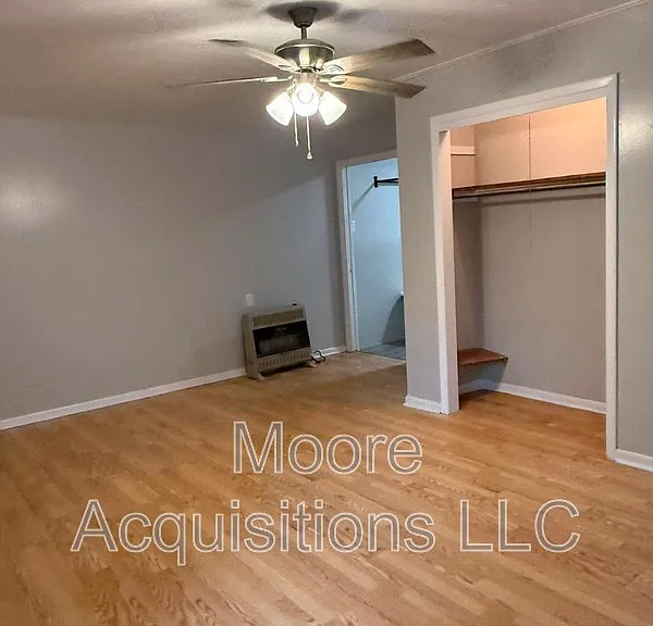 415 W Rainey St #B — Photo 10