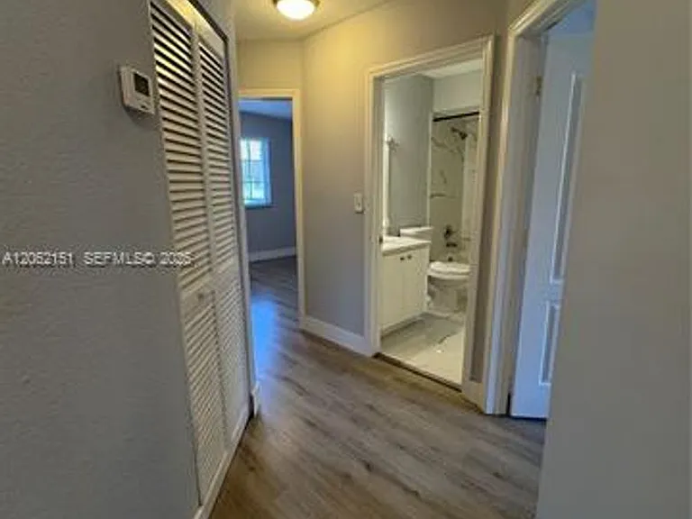 8360 NW 10th St #Townhouse 9C — Photo 10