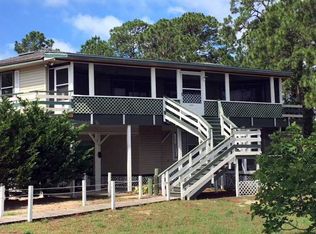 135 Timber Island Rd, Carrabelle, FL 32322