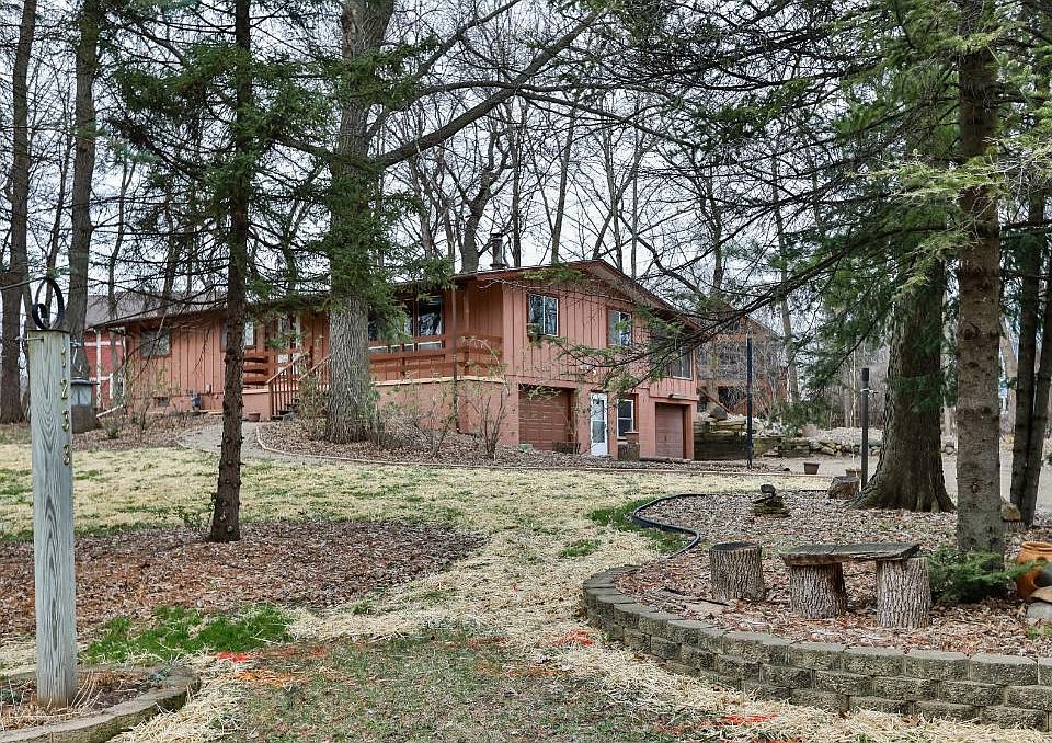 1st image of 1233 Woodland Trl