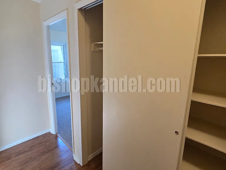 1123 Brenda Ct — Photo 10