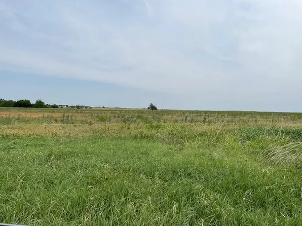 5396 W Carrier Rd, Enid, OK 73703