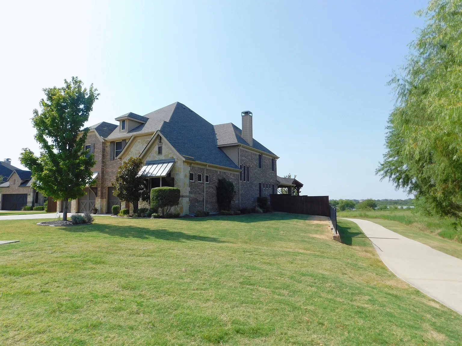 5 bed, 3508 sqft, $3,595 — Photo 3