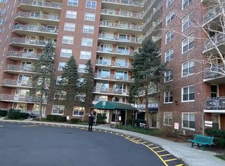 71 Strawberry Hill Ave #604, Stamford, CT 06905