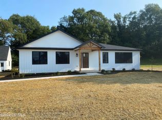 691 Stamm Rd, Milton, PA 17847